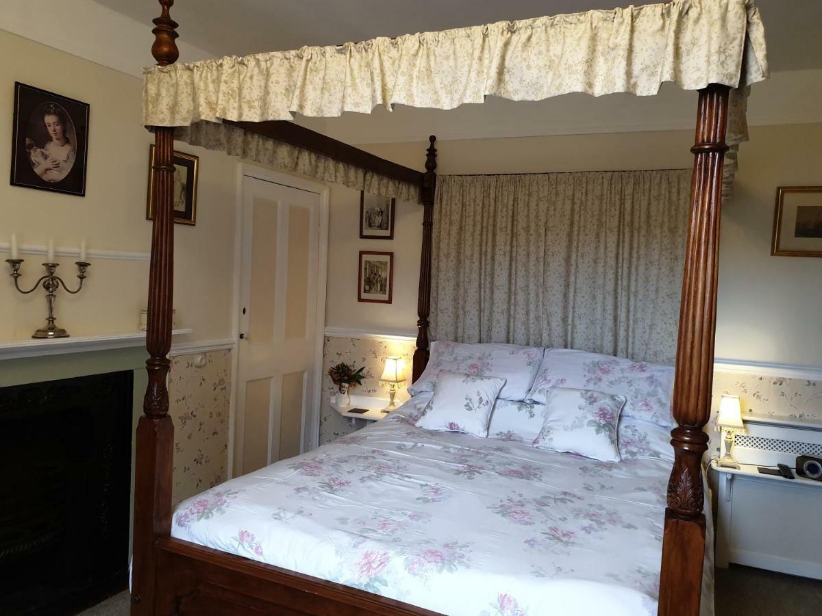 Saint Hilda'S House Bed & Breakfast วิทบี ภายนอก รูปภาพ